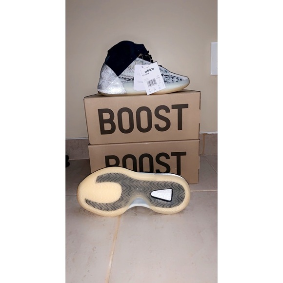 Yeezy
The “Sea Teal” Adidas Yeezy QNTM (Brand New) - Picture 2 of 4